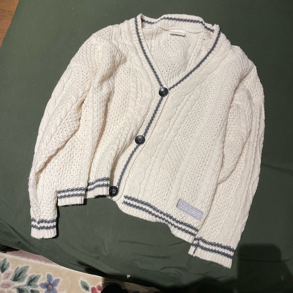 Taylor swift folklore cardigan
